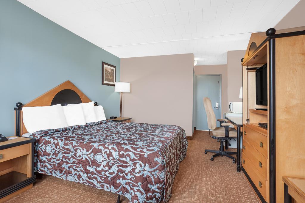 Belmont Inn Sudbury Zewnętrze zdjęcie
