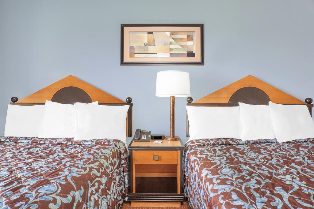 Belmont Inn Sudbury Zewnętrze zdjęcie